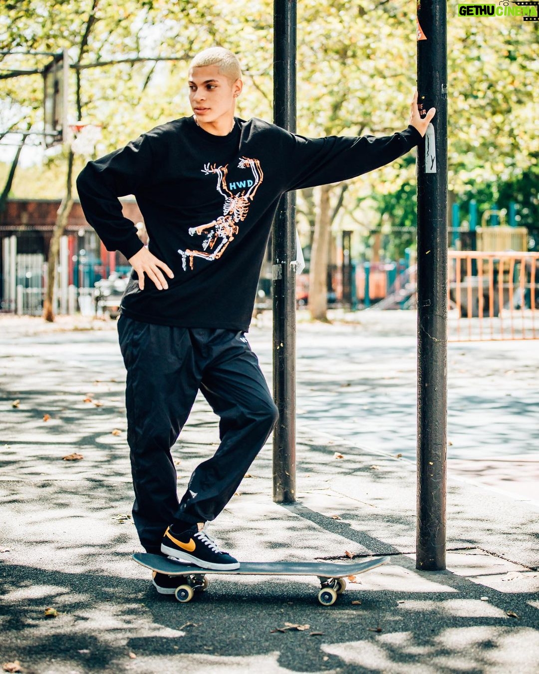 Rob Kardashian Instagram - S W I P E for new @halfwaydead dropping 9.25 #Autumn2019