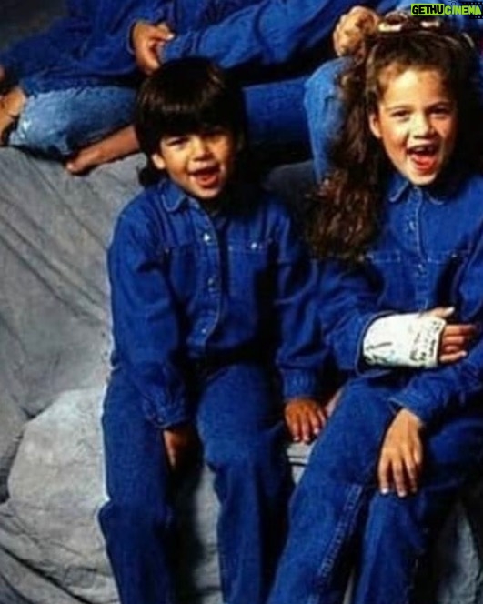 Rob Kardashian Instagram - Bang bang 💙💙😁😁 @khloekardashian