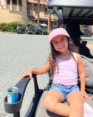 Rob Kardashian Instagram - 🥰🍍☀️🌸🌵⛳️💙‼️💘🎾