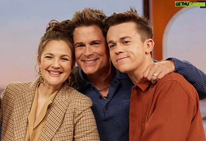 Rob Lowe Instagram - It’s bring your kid to work day at @thedrewbarrymoreshow! No, really. Tune in for an episode full of raw conversations & lots of laughs. #Unstable out now on @netflix!