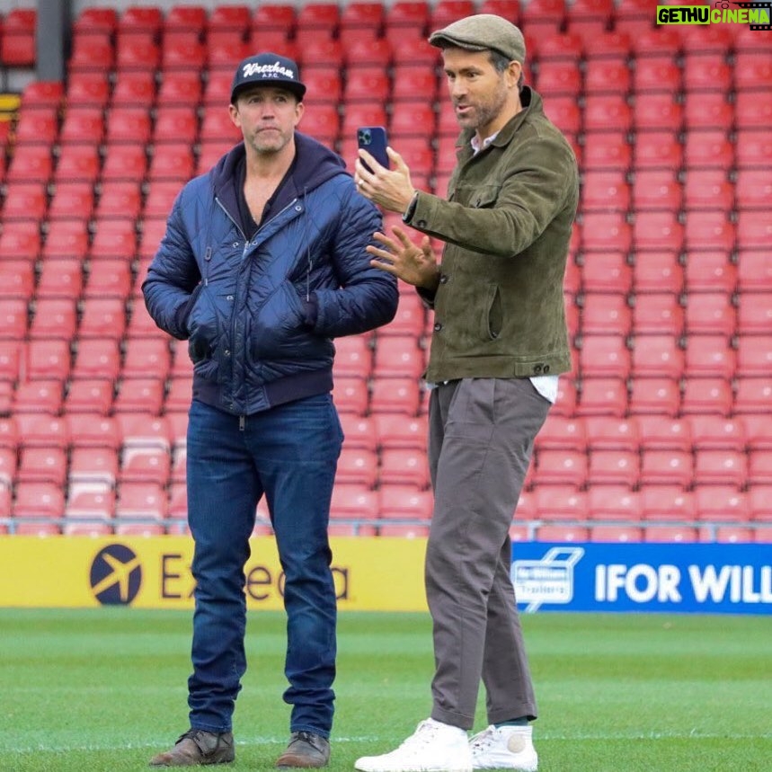 Rob McElhenney Instagram - This is my favorite photo so far. I had just spoken with @kaitlinolson and my boys. @vancityreynolds is talking to @blakelively and his girls. The emotion of the moment had just overwhelmed me. This whole experience has been beautiful. Thank you @wrexham_afc ❤️ The Racecourse Wrexham