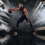 Rob McElhenney Instagram - Who wore it best? The 43 year old actor who deflated the ball in order to palm it, the 45 year legend @theofficialai3 or the 24 year old phenom @bensimmons? Who can really say honestly? But one thing is for Got-dam sure... GOOD THINGS JUST KEEP HAPPENING IN PHILLY. Thanks @desron and @sixers for the gear. I’ll just be out here Trusting the Process. (Democracy and Basketball)