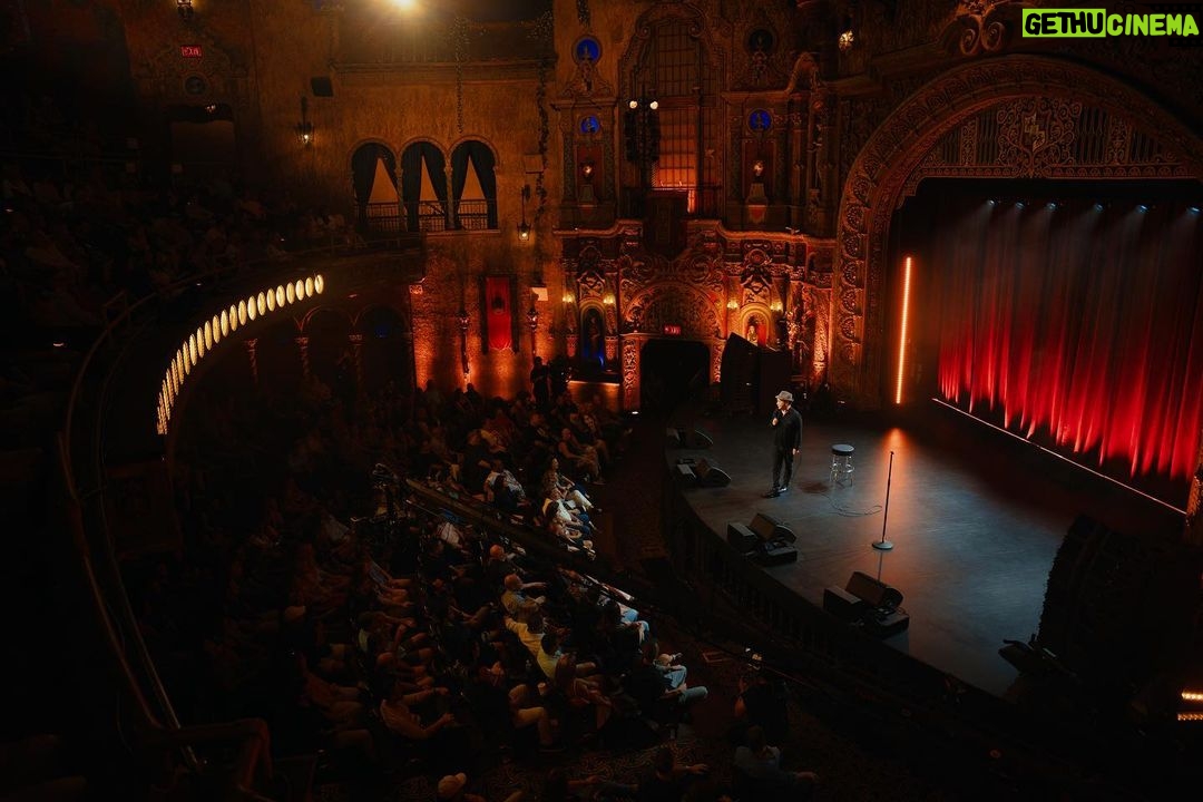 Rob Schneider Instagram - Amazing audience, Amazing film crew & Amazing shows! And not one person discriminated against by their vaccination status. I can’t wait to share my new special with you all! Thank YOUUUUU FLORIDA!