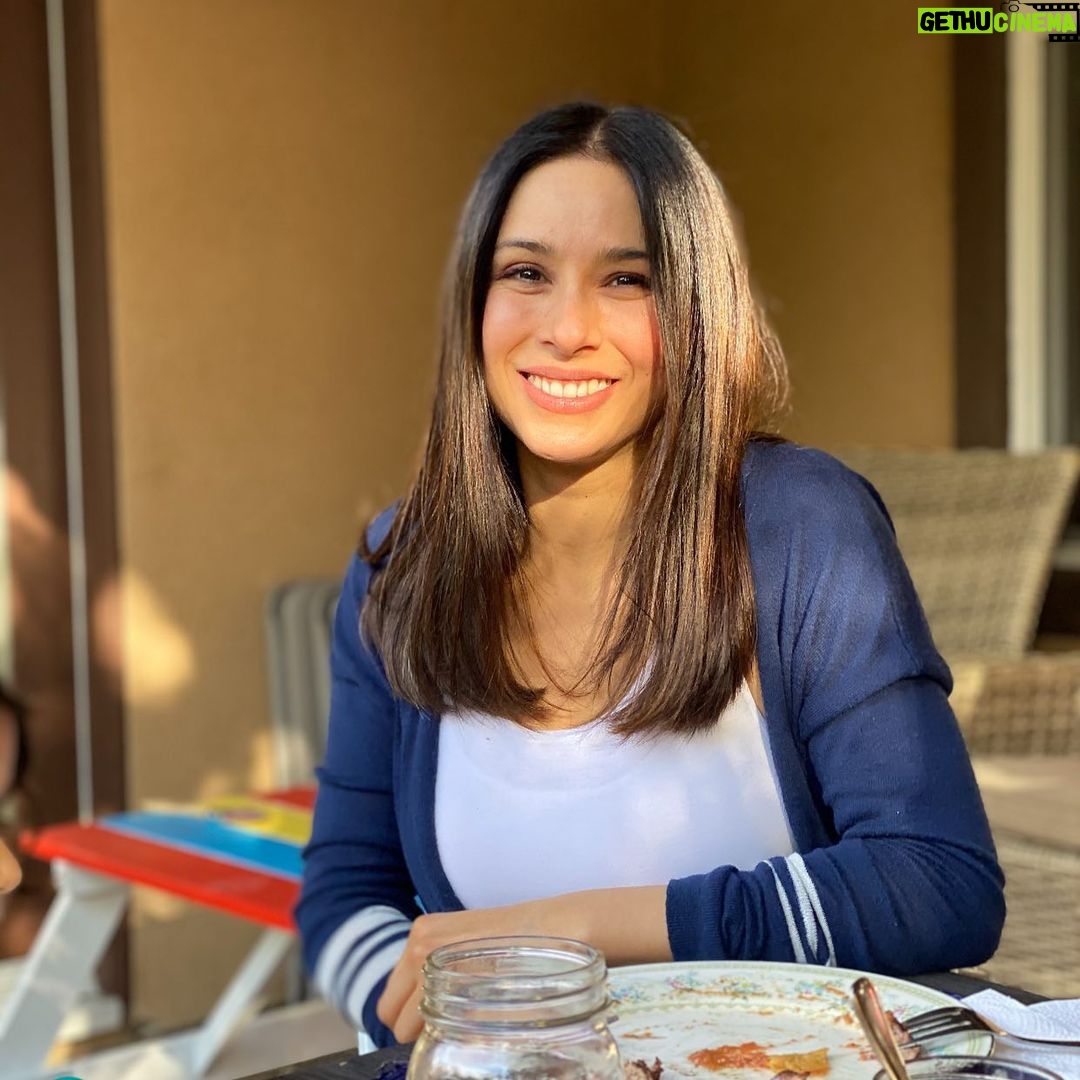 Rob Schneider - 48.6K Likes - Happy 10 year anniversary,
mi amor! Patricia, you make every day beautiful. You and our girls are my dream come true!
I Love YOU @iampatriciamaya
Husbando