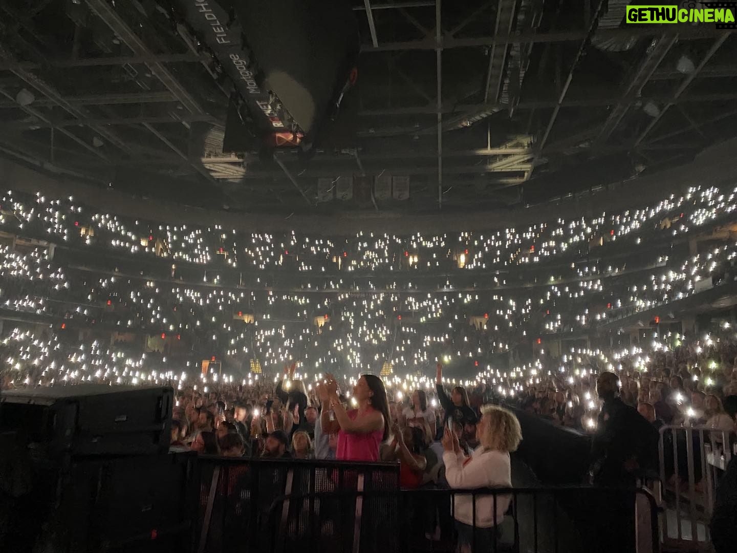 Rob Schneider Instagram - What an incredible tour! Thank YOUUUU Newark NJ, Philadelphia, Buffalo, Detroit, Louisville and Cleveland! Thank YOU, @adamsandler for another amazing experience! I love you, brother! YOU DID IT!