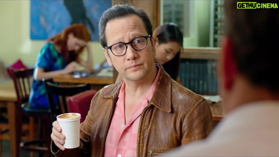 Rob Schneider - 24.6K Likes - Take care of your baristas.
#realrob #coffee #starbucks #barista #coffeelover #tip #gratuity
