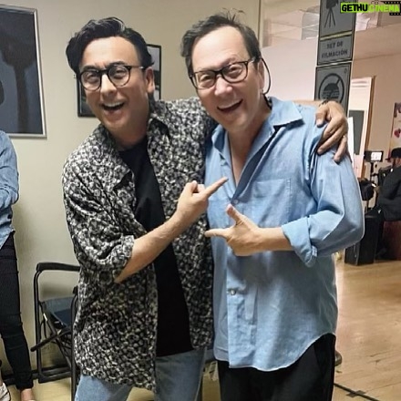 Rob Schneider - 30.6K Likes - Con mi hermano @adalramones filmando #amoresamor para @paramountplus Nos moríamos de la risa.
