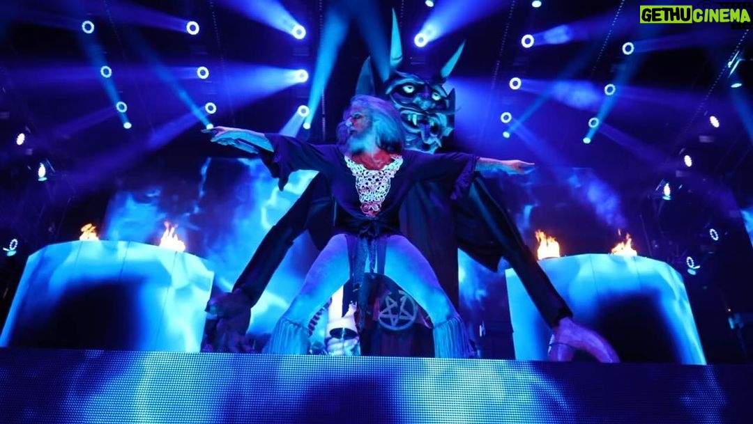 Rob Zombie Instagram - Goodbye California! Hello Arizona! #robzombie #freaksonparadetour
