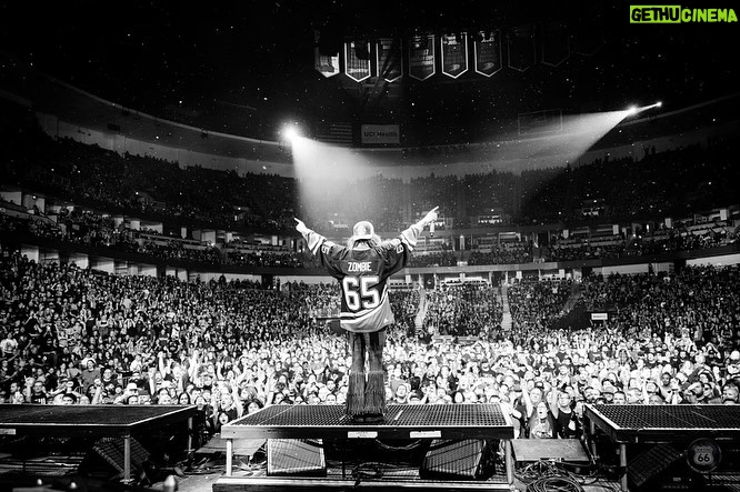Rob Zombie Instagram - Anaheim was epic! #robzombie #freaksonparadetour2023