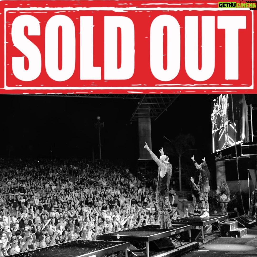 Rob Zombie Instagram - DETROIT! Tonightβs show @pineknobmusic is SOLD OUT! π₯π₯π₯π₯π₯π₯π₯π₯π₯π₯π₯π₯π₯π₯ #robzombie #freaksonparadetour