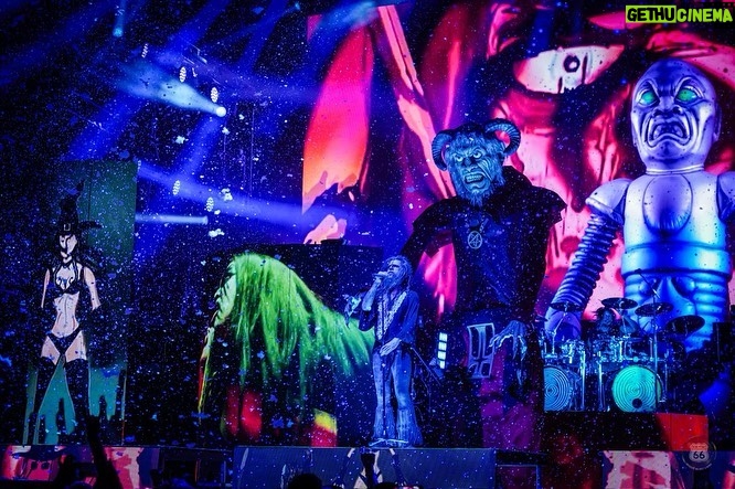Rob Zombie Instagram - Good night Phoenix! FREAKS ON PARADE is now officially a wrap. 🔥 Definitely a wicked summer was had by all. #robzombie #freaksonparadetour2023