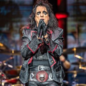 Rob Zombie Instagram - Tonight is the final night of FREAKS ON PARADE! If you happen to be in Phoenix, AZ then come on down! 🔥🔥🔥🔥🔥🔥🔥 Not to be missed! #robzombie #alicecooper #ministry #filter #freaksonparadetour2023