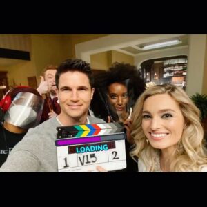 Robbie Amell Instagram - Upload Season 2. Day 1. 

@uploadonprime @arosebyname @zainabjohnson @owenbdaniels @andyallo @kevinwbigley
