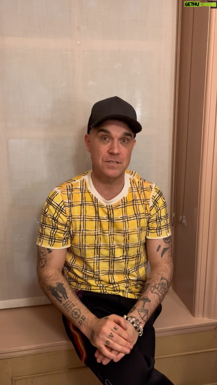 Robbie Williams Instagram - Do what the man says in the video 🙏❤️