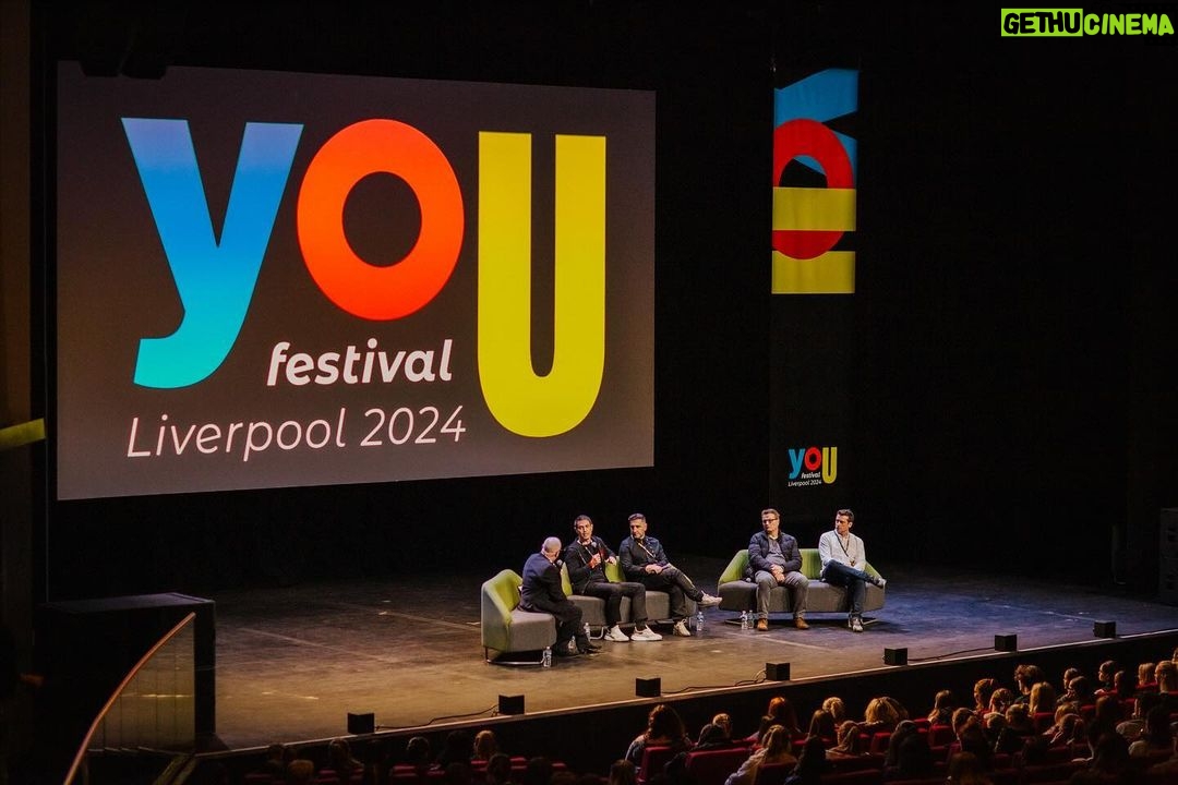 Robbie Williams Instagram - Massive congratulations to my @lmauniofficial family for creating the YOU Festival which featured conferences, panels and workshops from the creative industry’s most recognised individuals and prestigious companies. The aim of the festival was to inspire the next generation of young creatives and it achieved exactly that… x