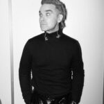 Robbie Williams Instagram – Schladming: thank you for having me open your ski season, it was a pleasure. Rob x