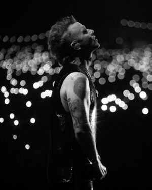 Robbie Williams Instagram - Perth: thank you for 2 amazing nights in your beautiful city. 

I love you Australia, I hope to see you again soon. 

Lots of love, Rob x