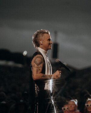 Robbie Williams Instagram - Geelong: that was amazing! What a night. Thank you x