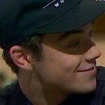 Robbie Williams Instagram – It’s here… All four parts of ROBBIE WILLIAMS, from director Joe Pearlman, are now streaming – only on Netflix.