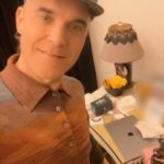 Robbie Williams Instagram - So, My TV life is deluxe right now. Mafs AND Big Brother on at the same time. I LOVE IT…… Getting reacquainted with Big Brother has felt strange. Have we outgrown each other? I mean, Im happy you’re back but im seeing other TV shows now. And we have our own thing going on, our own gang. But so far so good. MAFS is being a good season. Not a classic but ‘good’ It’s no MAFSOZ seasons 10 and 6. But then again, what is? Orange County Housewives Reunion episode 1 was pretty decent too…Who knew that a lack of accountability and an abundance of delusion would be so entertaining? Andy Cohen did. And im Eternally grateful. I don’t trust people who don’t like dogs and I don’t get people who don’t like reality TV *That should be a TSHIRT … What is your Favourite reality TV show of all time? Mine is Celebrity Big Brother. I just asked Ayda and it’s hers too. Harrison Bronte Namaste 🙏❤️