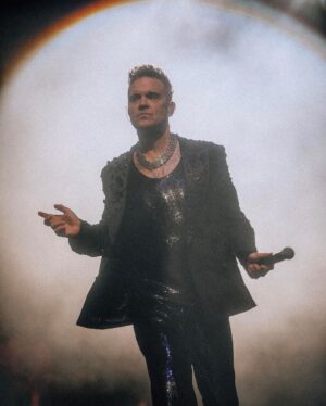 Robbie Williams Instagram - New Zealand: thank you for two unforgettable, beautiful nights. See you again soon I hope. Rob x