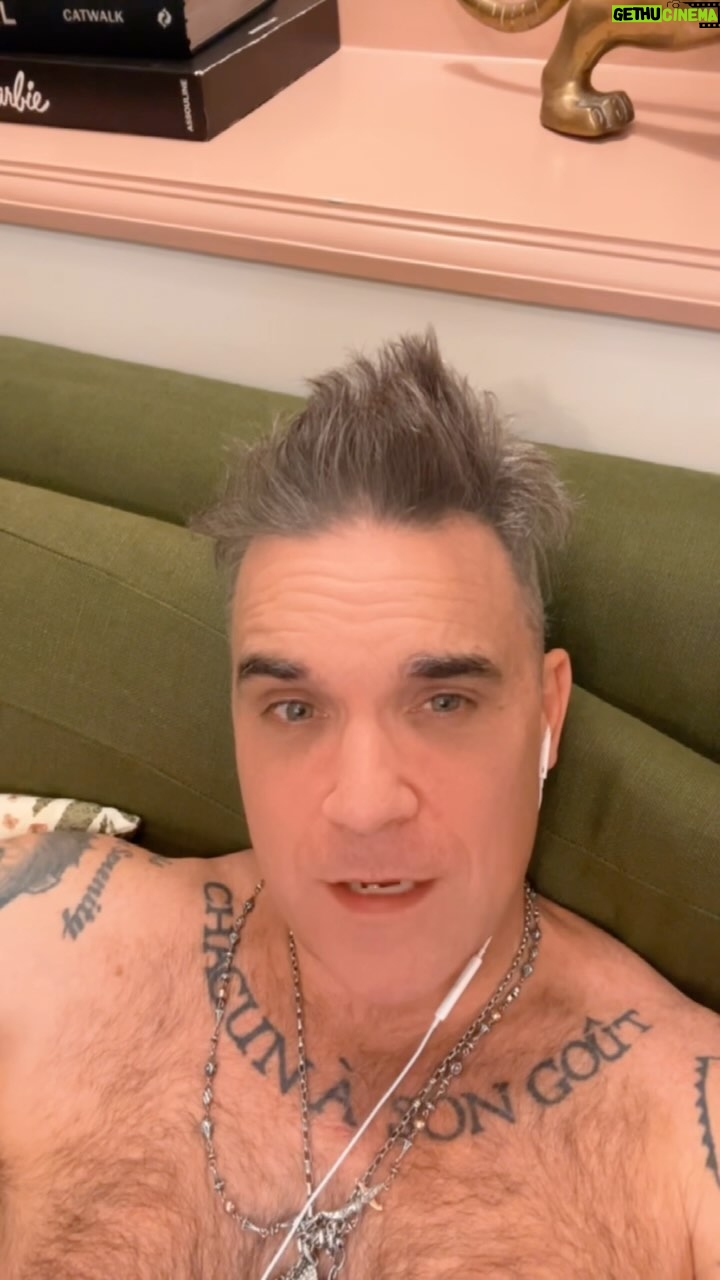 Robbie Williams Instagram - Integritas Et Cacas. ITS BACK! The Comment Section Cup -President Edition. Peace has broken out, we now basically need a figurehead. To bring us good news and stuff. 2-day work week, pay raises, cancers cured and Poor mental health is now a thing of the past. Etc. Who do you want to bring you that news? Let’s be as nice as we can about all the candidates and each other. They may be public figures but they’re human too. Now I know I said ‘’Global’’ BUT …….These two were suggested and I just couldn’t help the Shithousery. Can you behave? Let’s throw A cat right amongst the Birdies with the first round. Sir Alex Ferguson V Jurgen Klopp See 🤣🤣🤣…I told you Get Sectioned cos. WE TAKE SILLY very SERIOUSLY R.P. Williams President/Chairman/Benevolent Dictator and Delusional Manifesting Champ. Namaste 🙏❤️