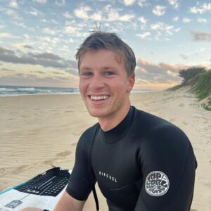Robert Clarence Irwin Instagram - Beach arvos 👌
