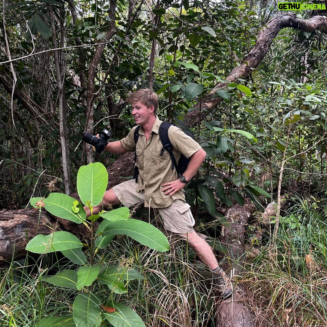 Robert Clarence Irwin Instagram - The photographer in his natural habitat…