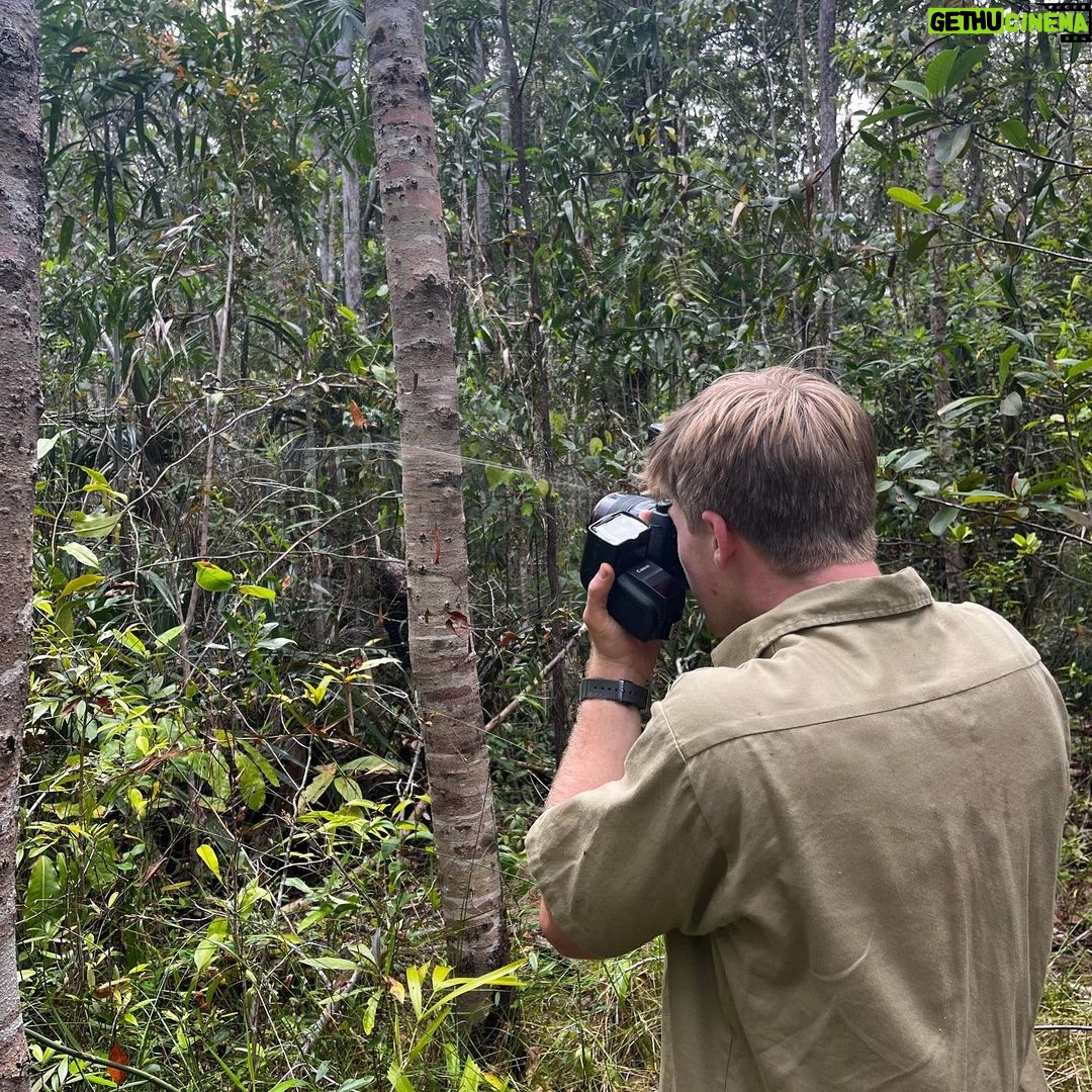 Robert Clarence Irwin Instagram - The photographer in his natural habitat…