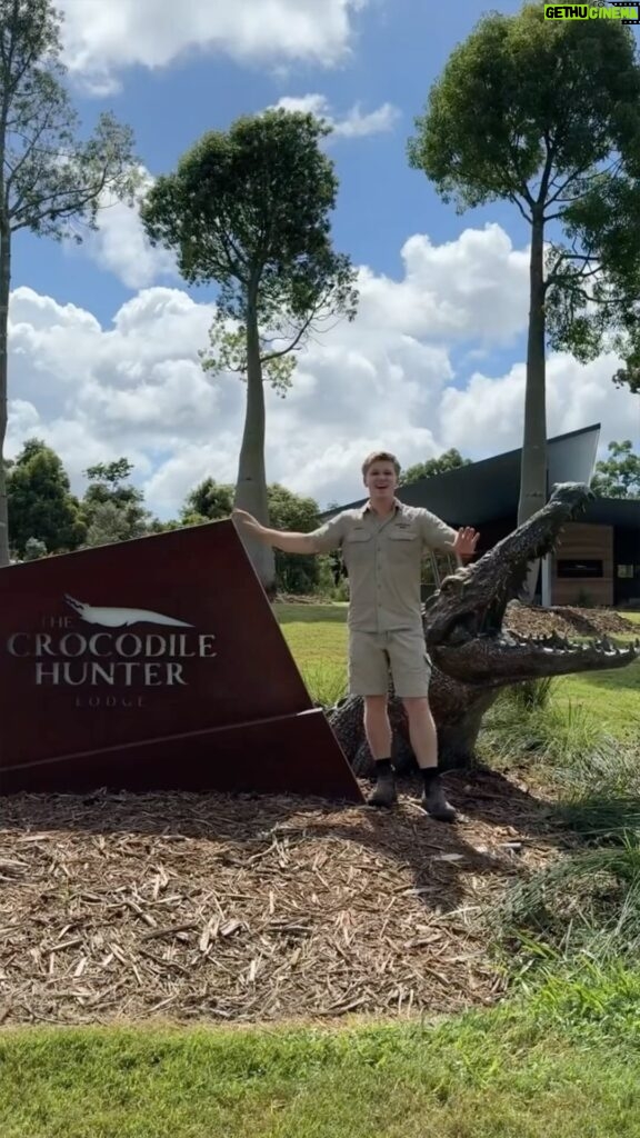 Robert Clarence Irwin Instagram - The Crocodile Hunter Lodge is the realisation of Dad’s dream for accommodation @AustraliaZoo. Here are a few of the ways we incorporate homages to his legacy throughout the lodge and our fine dining restaurant, Warrior. Head to the link in my bio to experience this luxury firsthand.