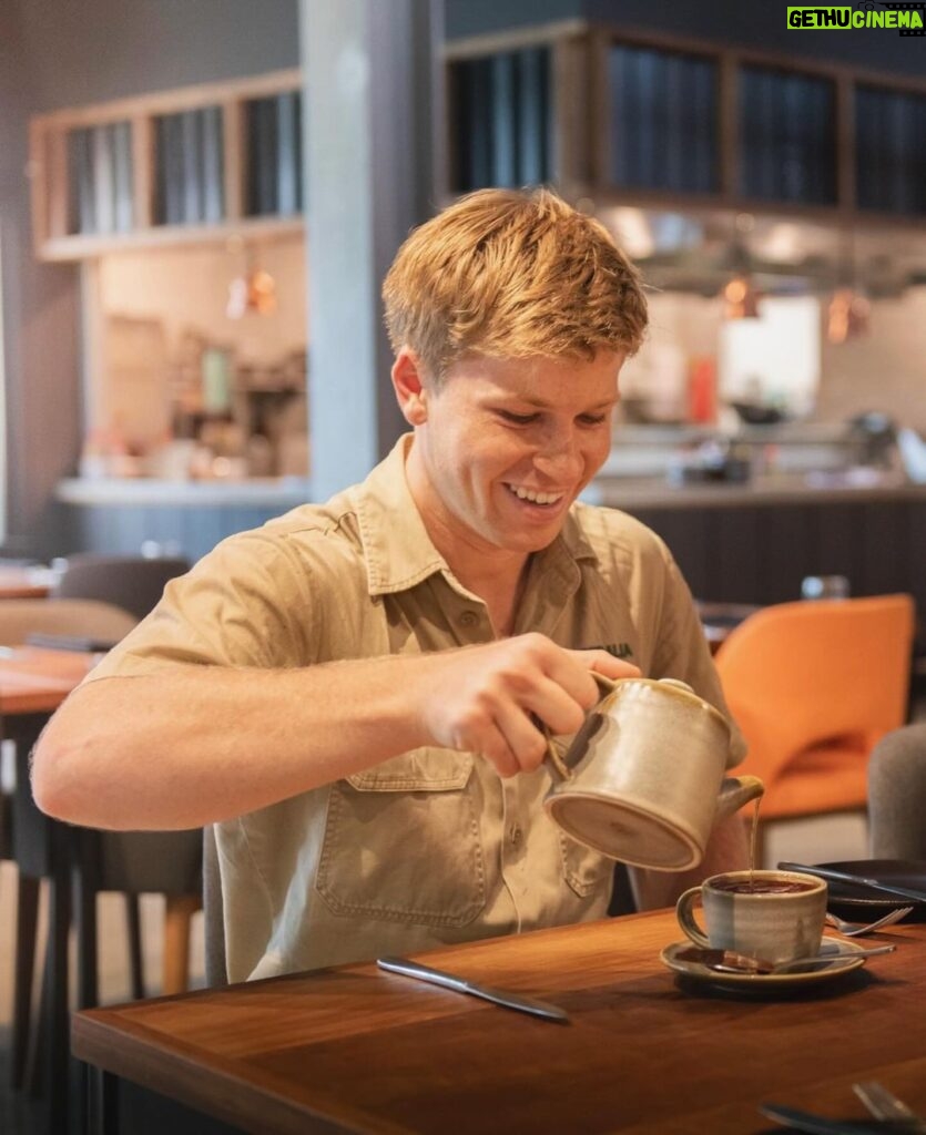 Robert Clarence Irwin Instagram - We are hosting an International Women’s Day high tea at Warrior Restaurant and Bar @crocodilehunterlodge by @australiazoo on March 8! A day of fascinating stories shared by women at the frontline of wildlife conservation (plus we have some great food on offer!). Check out the link in my bio to reserve your spot, don’t delay!