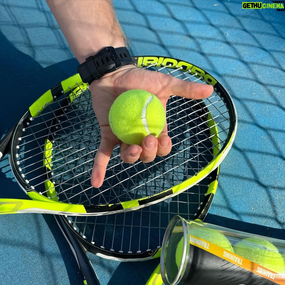 Robert Clarence Irwin Instagram - See you on the court 🤙😆🤙