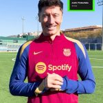 Robert Lewandowski Instagram – THIS or THAT challenge with my favourite artists from the Barça Matchday playlist on @spotify 

@fcbarcelona 
@spotifypoland 

#paidpartnership