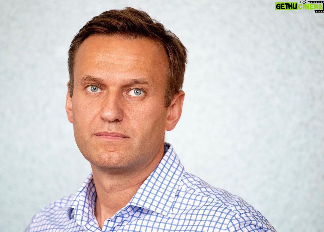 Robert Sheehan Instagram - RIP Alexei Navalny π - What a courageous and inspiring man. Despite attempts by a thug, totalitarian, wealth obsessed dictator to arrest, attack and even murder you by sneaky poisoning, you persevered on your quest to restore democracy to the people of Russia. As such, now you live on forever as a beacon of hope and integrity. Deepest respects and condolences to your surviving family Yulia, Dasha and Zakhar π·πΊππ½