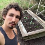 Robert Sheehan Instagram - Practising a bit o’ food sovereignty before the End Times #cabbage #beets #ginger etc 🍑 Six Feet Under