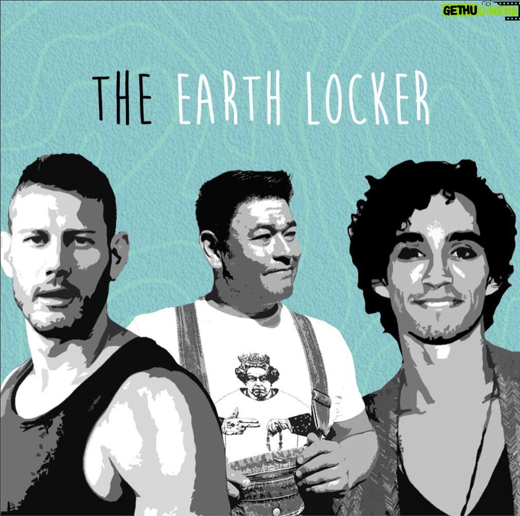 Robert Sheehan Instagram - DANKAS to all @theearthlocker folks for listening to our instatv rambles in prep for release of @theearthlocker podcast ! Out V V soon promise 😘 @tom.hopperhops @thedungareedad The Moon