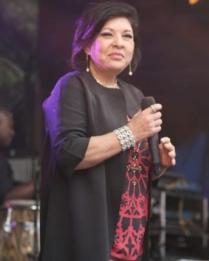 Roberta Miranda Instagram - Obrigada Arthur Alvim!! Delícia de público que amo!! @alinetorressp @culturasp @severinormoficial  @paoloproducoes  @celiamoratori