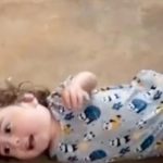 Roberta Miranda Instagram - AQUI É SOBRE ESTE BB. PORQUE SABEMOS QUE EXISTEM OUTROS SOFRIMENTOS TERRÍVEIS. 👉🏽👉🏽👉🏽Poderia ficar aqui falando deste lindo horas e horas . Mas prefiro pedir perdão a Deus por reclamações as vezes bestas. Sei que TEXTÃO não vale a pena ! Mas não quero mostrar só o lado bonito … muitas vezes Fútil , sem sentido, ego puro . A rede social é gostosa quando é verdadeira sem maquiagem Este menino me@fez pensar muito na madrugada ( foi quando descobri ele) chorei , tambem! porque ?? Porque o sorriso desta criança é impagável perante tanta arrogância que nos deparamos dia a dia O botão do fodase para o seu semelhante O descaso de” eu sou eu e o resto … to nem aí. A matança pelo VIL METAL Fiz questão de mostrar um lado da vida para trazer reflexão , sim!! E dobrar os joelhos aqueles que não precisam rolar em um chão frio … de pedra..para buscar um brinquedinho Que tal, dobrar os joelhos ,e tentar ser ( feliz) aprender com este sorriso ,que a vida tá aí pra ser vivida plena . Que tal irmos atrás desse pai para ajudar em algo ? Eu já estou indo atrás!! e VC? VALEU ,BRENO!!!