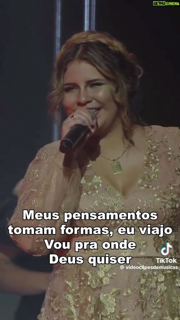 Roberta Miranda - 46.4K Likes - @mariliamendoncacantora ela não morreu ! Ela vive no meu 💜
Ela vive, simples assim .!
Este dvd é a própria história contada como verdade.
Aqui o sentimento fluiu com naturalidade
Depois cada uma seguiu seu caminho
Só que Marília fez tanto em tão pouco tempo que nem percebeu que partiu
Afinal de contas foi sentar em um trono real aonde todos sem exceção um dia sentará
Lov Lov