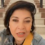 Roberta Miranda Instagram - Ooiii. Psiu!!!! Deixa a minha vida em paz! Cuida da sua .. não adianta VC tentar brecar as blitz Não esqueça que a minha empresária foi gerente de rádio e TV da Poligram, Continental e todos a amam muito !! Temos provas e sabemos aonde é quando isto acontece !! Já retiraram “ VoCES” por 3 vezes a minha música ( Perigosa e linda ) do SPOTiFY. Coloquei advogado e a música voltou !! Escrevo aqui para todos verem como sou bombardeada até hoje por INVEJA Tenho 38 anos de carreira e não me deixam em paz !! Este recado é para entenderem que : existe um Deus ! Existe uma força em mim que gente do seu tipo não QUEBRA !!! Tome vergonha na sua cara ( amiguinhos) e cuide do seu trabalho que do meu já cuido faz anos @celiammoratori