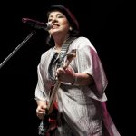 Roberta Miranda Instagram - Queridos fãs, vocês são a luz que ilumina meu caminho há décadas, e cada nota que canto é um tributo ao amor e apoio que vocês me oferecem. Obrigada por fazerem do meu show um espetáculo! Que continuemos a nos emocionar juntos por muitos anos mais! Amo muito vocês ❤️