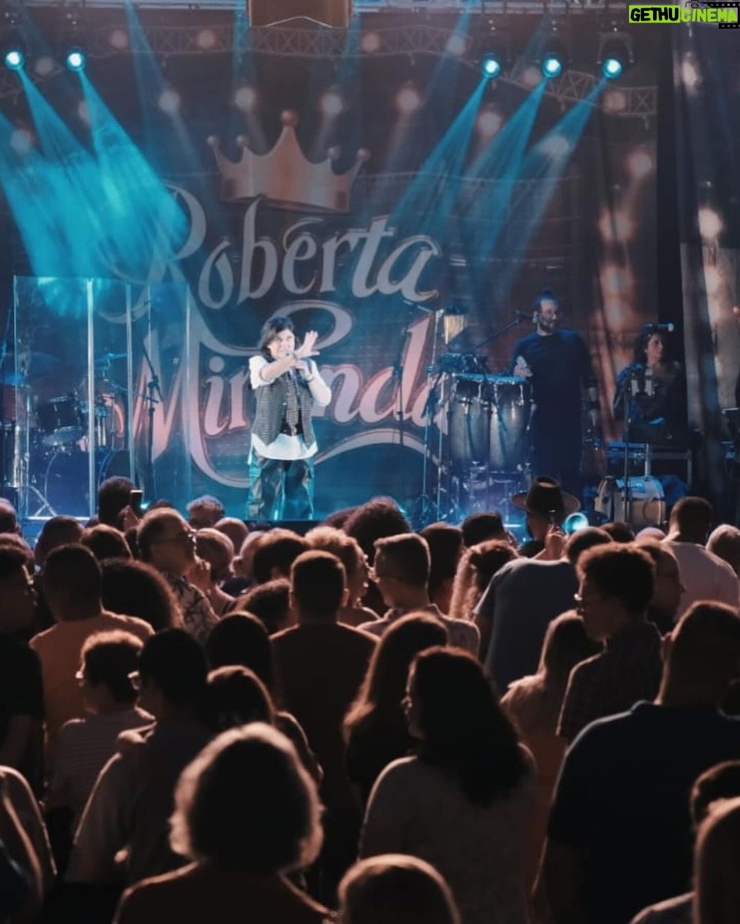 Roberta Miranda Instagram - Obrigada público @sesctaubate @celiammoratori @paoloproducoes Aguardem o teaser deste show!!