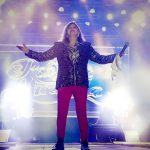 Roberta Miranda Instagram - É com essa energia de gratidão que fico quando estou em cima do palco! E mais uma vez venho agradecer vocês por todo carinho! E CLARO, LEMBRAR QUE AMANHÃ (sexta feira) tem lançamento do clipe de “Direct” ❤️😍 • Mais uma música que foi feita com todo carinho que tenho pelos meus fãs! Ah!! Aguardem o meu DIRECT