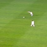 Roberto Carlos Instagram - 🔙 #OTD Roberto Carlos defied the laws of physics! 😱 @OficialRC3 desafiando las leyes de la física… 📅 26/02/2000 #RealFootball Estadio Santiago Bernabéu
