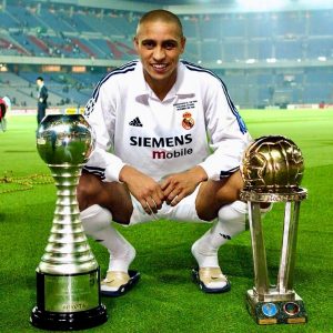 Roberto Carlos Instagram - 122 años del mejor club de la historia!
Felicidades, madridistas!
Hala Madrid!