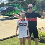 Roberto Justus Instagram - Saindo do interior para o Morumbi com minha companheirinha @rafapinheirojustus rumo à vitória! ❤️🤍🖤