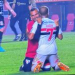 Roberto Justus Instagram - Obrigado meu tricolor e obrigado Lucas por uma noite memorável! ❤️🤍🖤