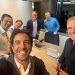 Roberto Justus Instagram - Ontem terminando a semana com esse time de feras da nossa SteelCorp! Vem muita coisa por aí! 👊👊