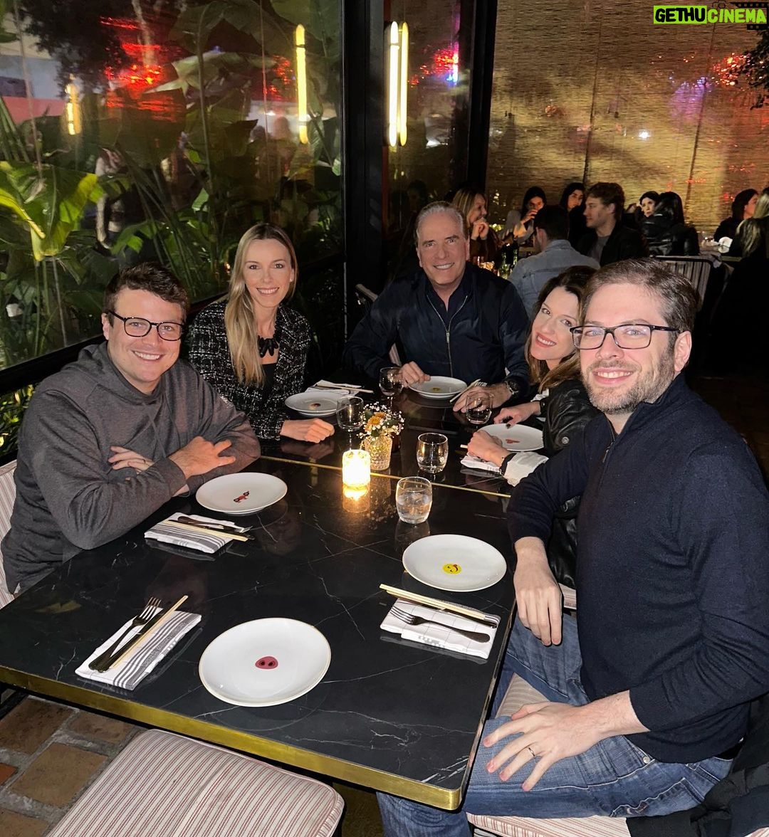 Roberto Justus Instagram - Jantar de despedida para a @lujustus e o @stephanpanico 💙💙 Beefbar São Paulo