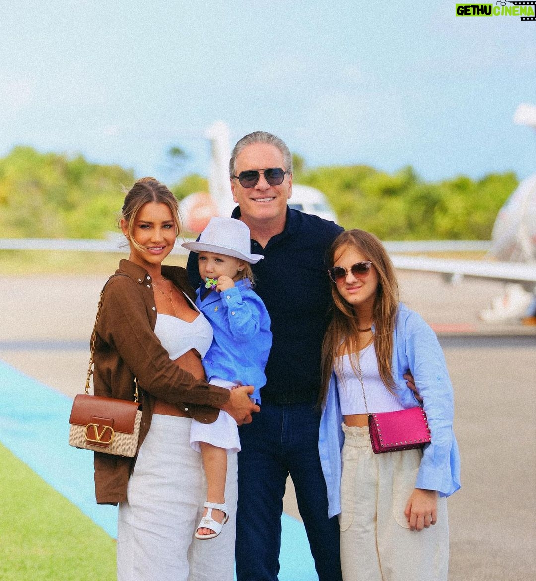 Roberto Justus Instagram - Chegando em Trancoso para as comemorações do aniversário do @brunodancona